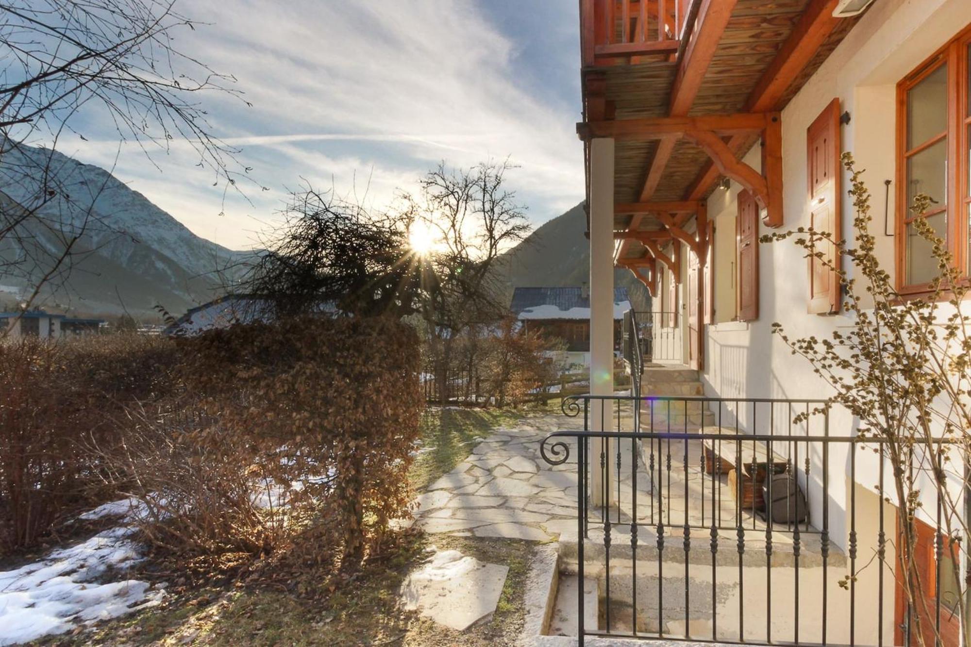 Les Alpins - Centre De Chamonix - Renove Avec Jardin Et Vue Imprenable Sur Le Montblanc Apartment Ngoại thất bức ảnh